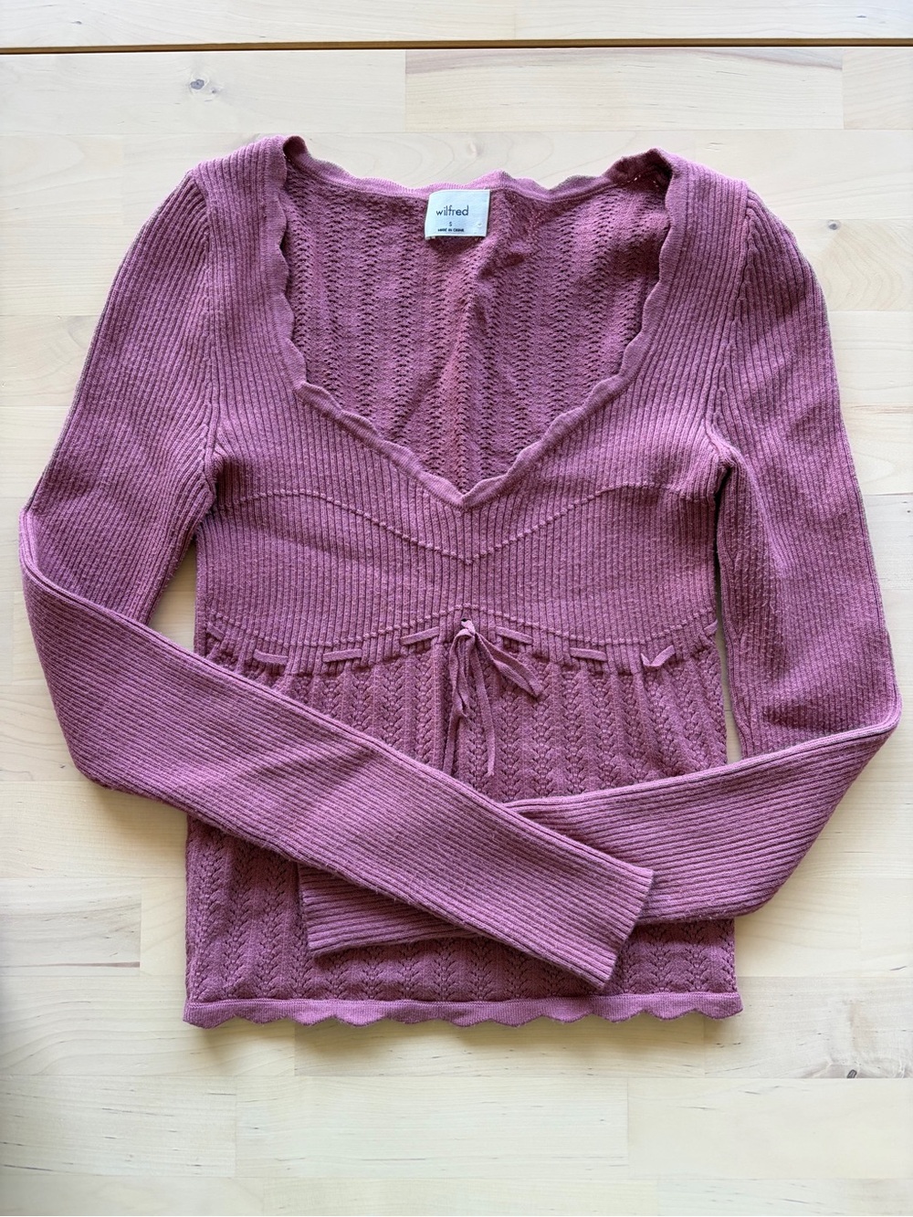Wilfred Dusky Mauve Knit V-Neck Long Sleeve Top